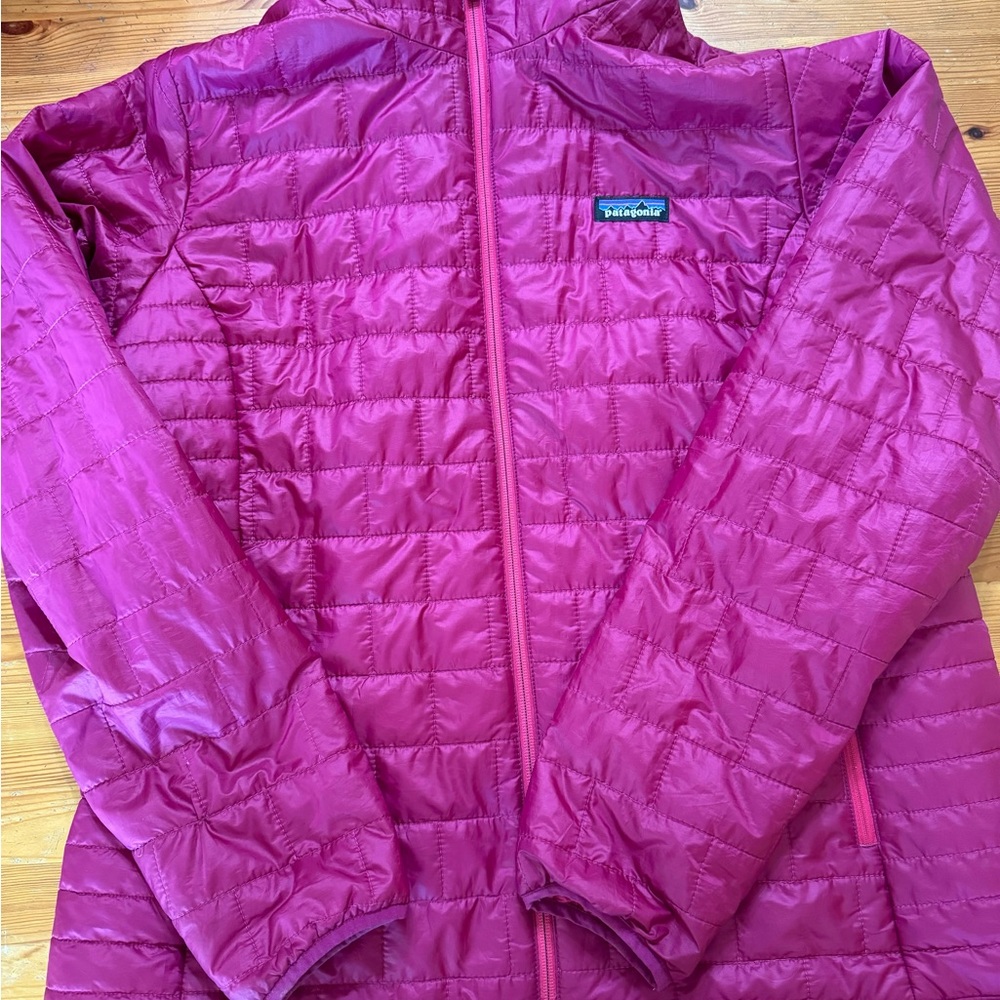 Patagonia Women’s XL nanopuff jacket- raspberry color